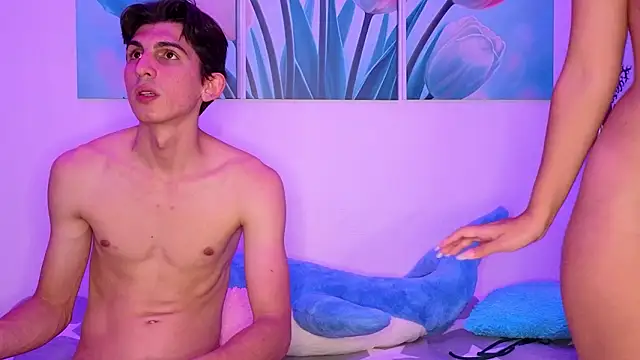 Ana_and_Leo live sex cam