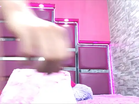 Maddy_cute18 live sex cam