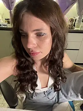 CurlyLara live sex cam