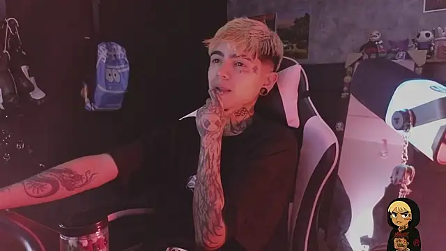 AcidMilo live sex cam