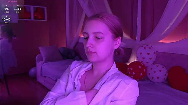 LillLane's cam snapshot