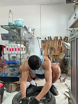 Paul22cm- live sex cam