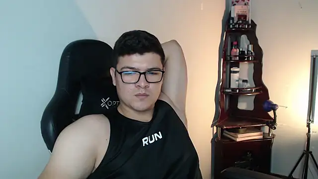 Plug_Control live sex cam