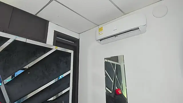 Rubyxht live sex cam