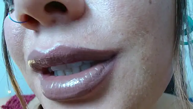 miss_evoleth2 live sex cam