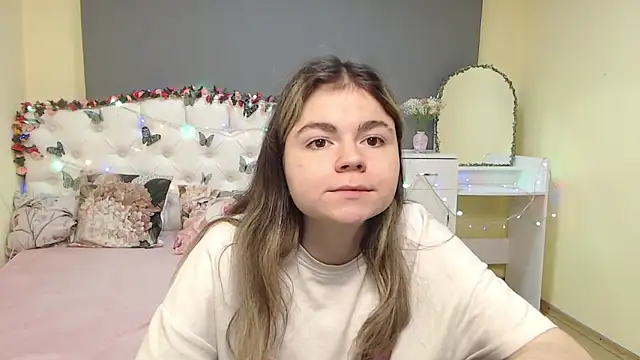 TinaRedly live sex cam