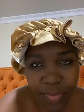 prettymonalisaRSA's cam snapshot