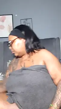 PearlSexxy69 live sex cam