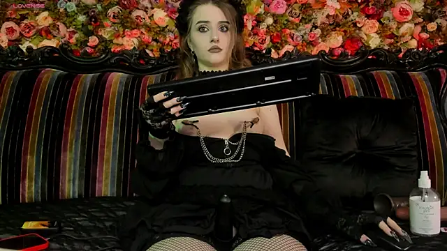 EllieMori live sex cam