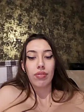 Virgin_Pussy_SquirtX live sex cam