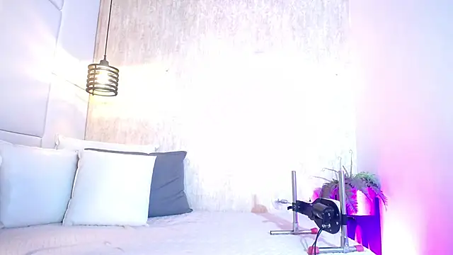 Alison_manning's cam snapshot