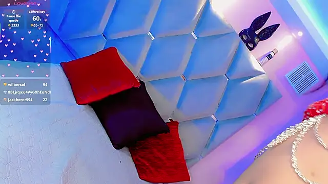 AithanaBlaze live sex cam