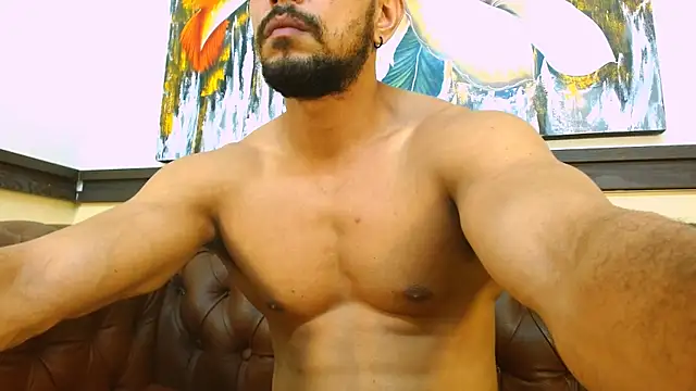 Thiago_Summers live sex cam