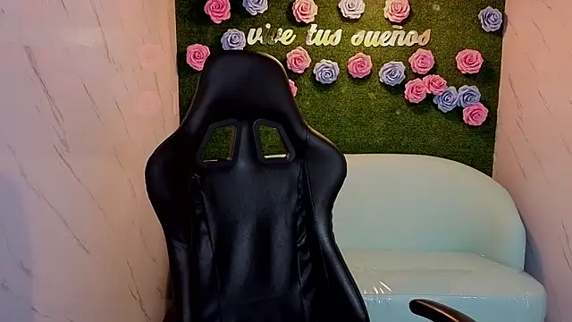 Kimberly23_a's cam snapshot