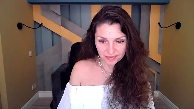 EllaLong live sex cam