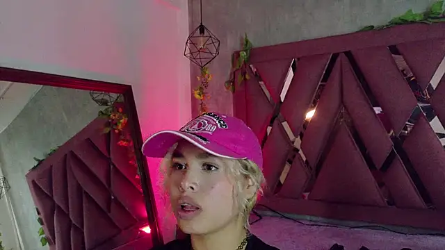 Haelycute's cam snapshot