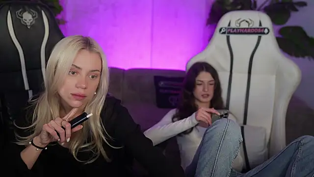 Britney054 live sex cam