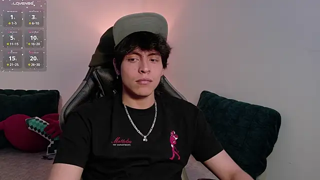 _-Lucky-_ live sex cam