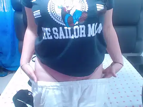 SashaBlondeLatin's cam snapshot