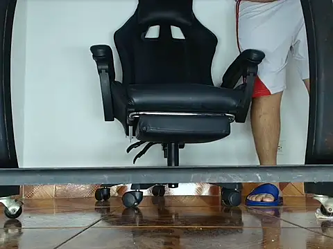 Alphacashmaster777 live sex cam