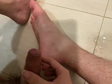 QQQ232w live sex cam