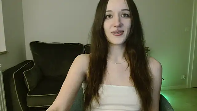 Tinybutt5368 live sex cam