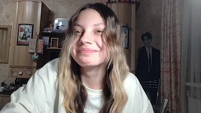 loaneei's cam snapshot