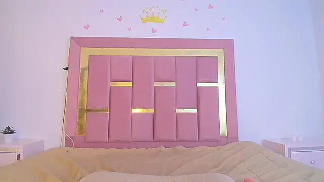 PenelopeBoobss's cam snapshot