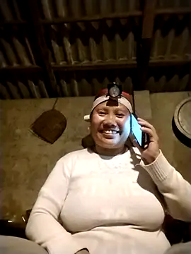 Linhcutex's cam snapshot