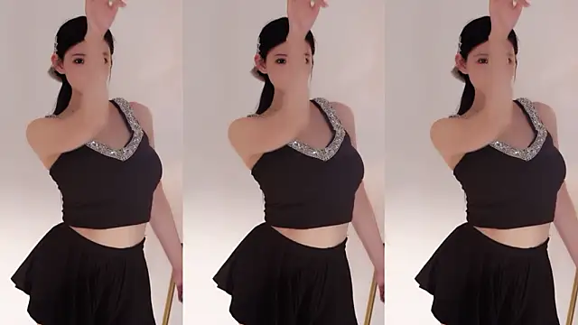 Ocean--Lili live sex cam