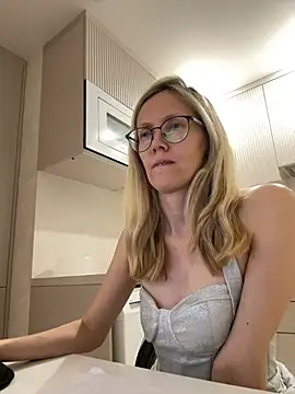 MollyStory live sex cam