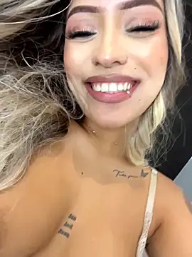 MystiqueXXX's cam snapshot