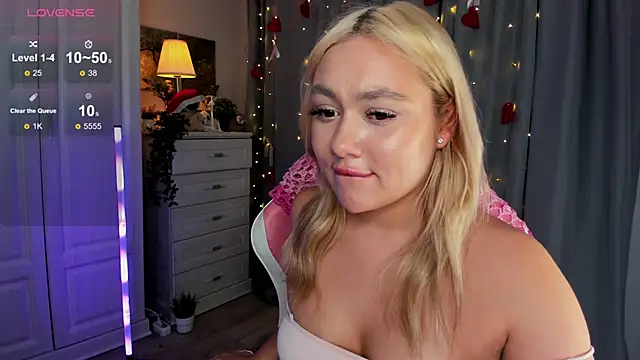 _Loneve__'s cam snapshot