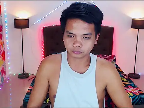 XExtraServiceManX's cam snapshot