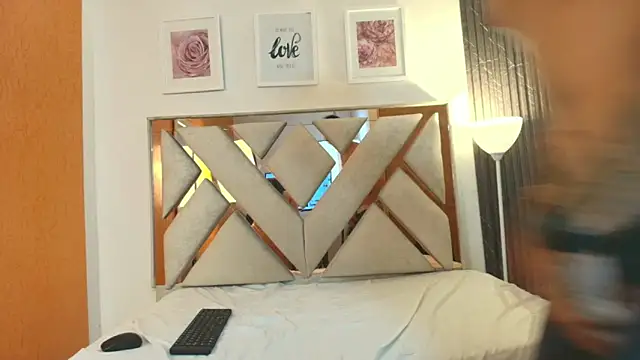 Irina_and_Max live sex cam