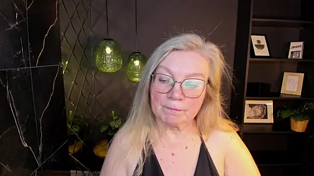 NataliMellow live sex cam