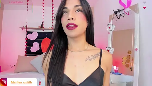 MarilynSmIith live sex cam