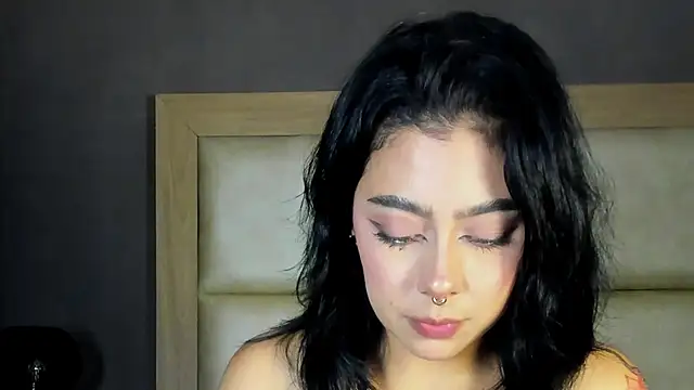 TaniaRedd_ live sex cam