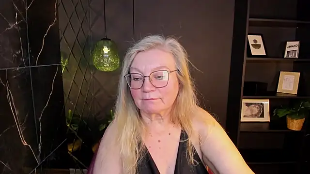 NataliMellow's cam snapshot