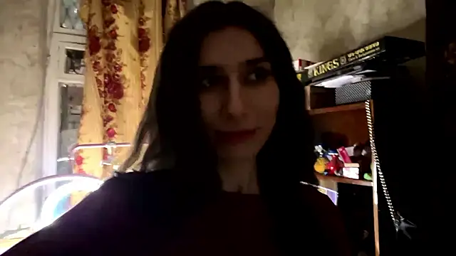 Yesmymia's cam snapshot