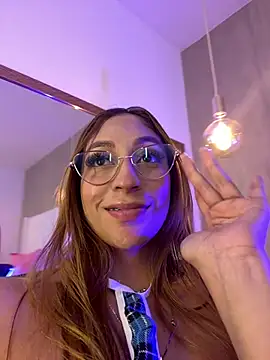 emily_parkerr's cam snapshot