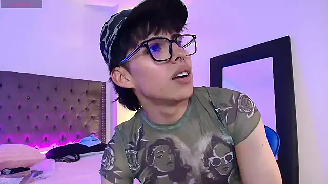 PepperTwink's cam snapshot