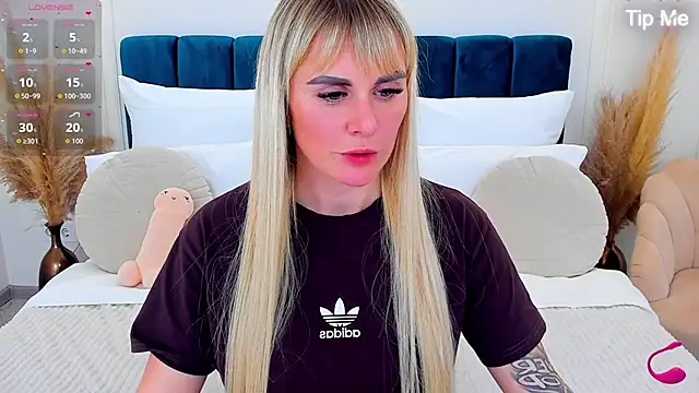 LiluDav live sex cam