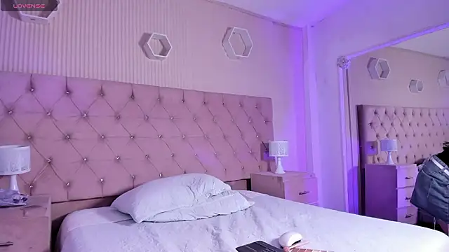 DulcePrince_'s cam snapshot