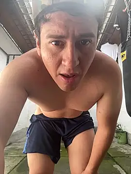 oliver_price1's cam snapshot