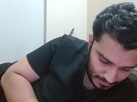 robintoit live sex cam