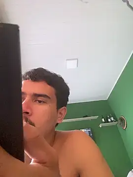 reipromiscuo01 live sex cam