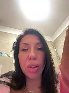 MissDeepVelur live sex cam