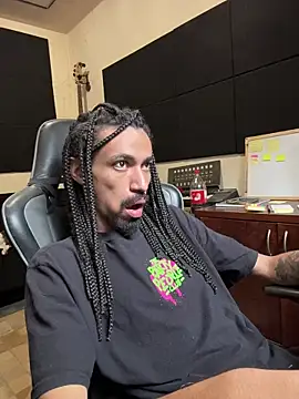 FavelaDaddyCum live sex cam