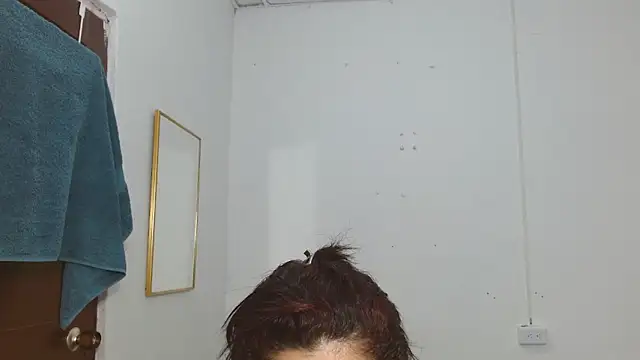 Thalian's cam snapshot